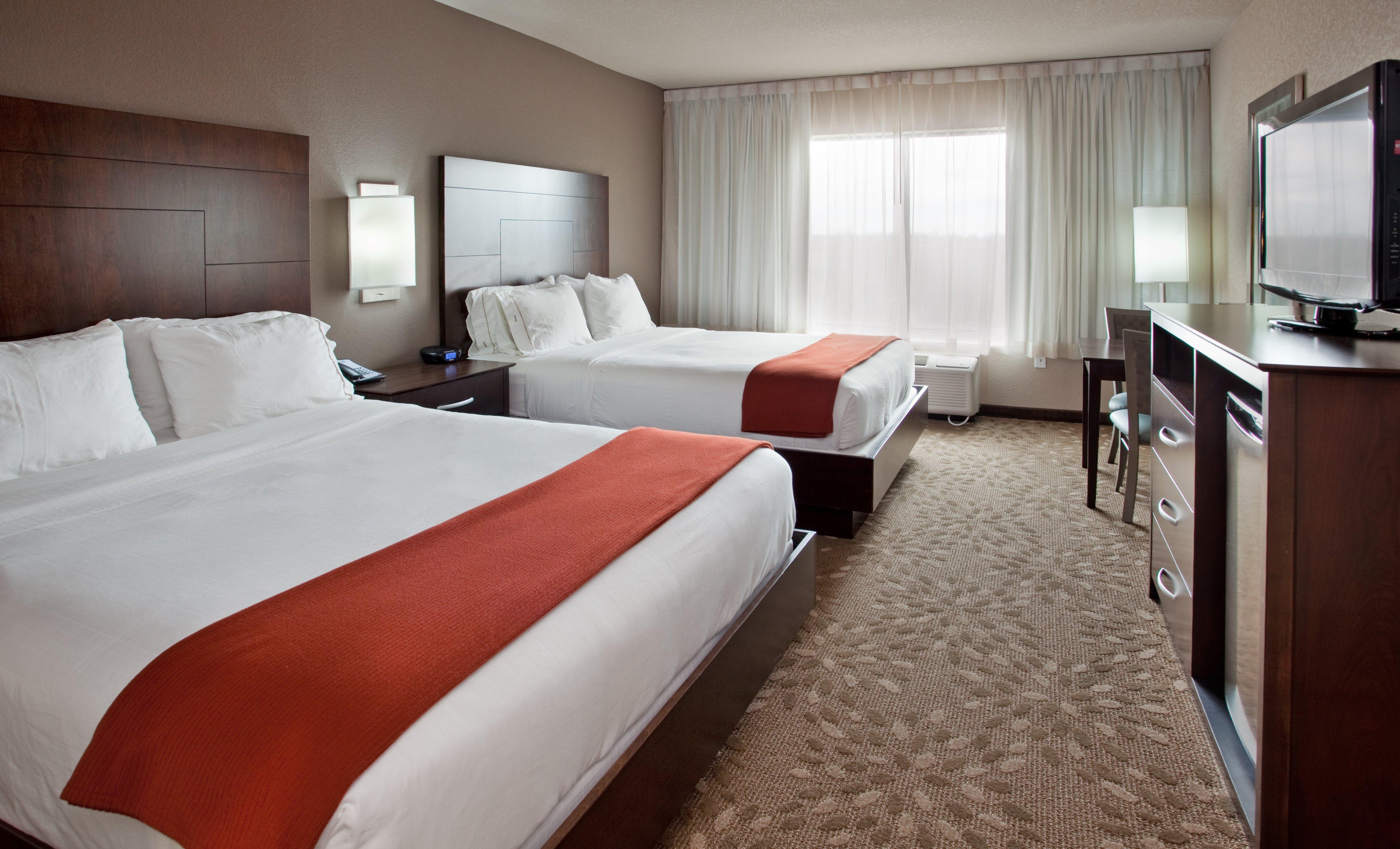Holiday Inn Express Hotel And Suites Saint Robert By Ihg Exterior foto