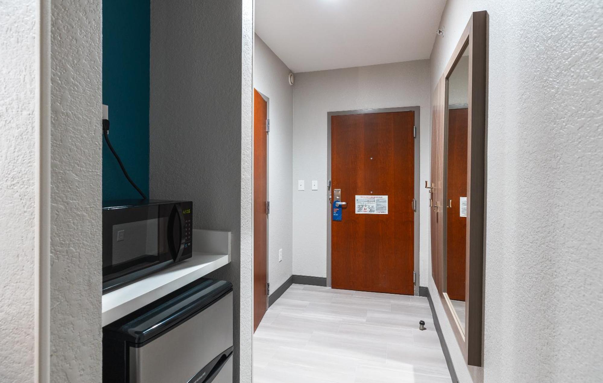 Holiday Inn Express Hotel And Suites Saint Robert By Ihg Exterior foto