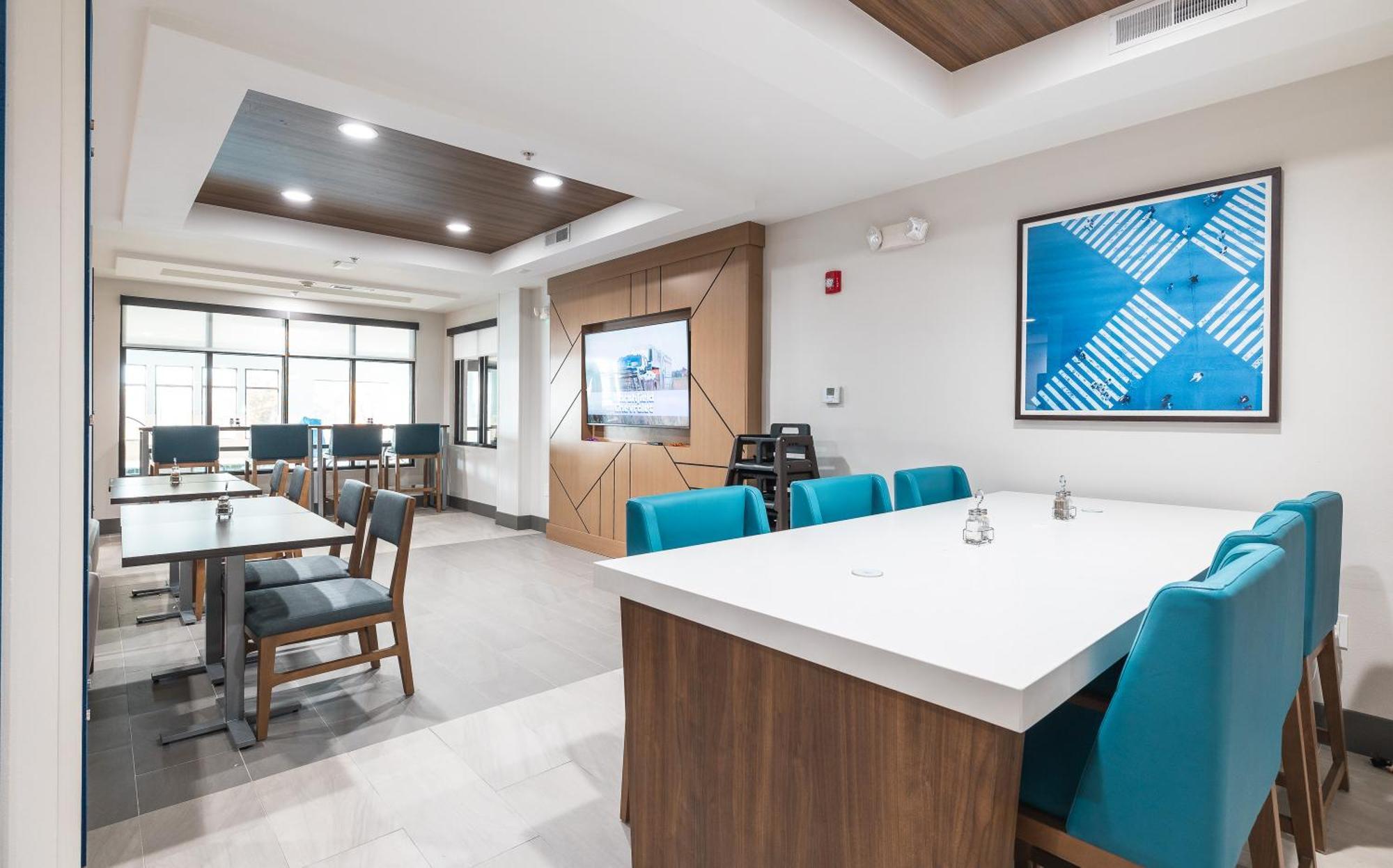 Holiday Inn Express Hotel And Suites Saint Robert By Ihg Exterior foto