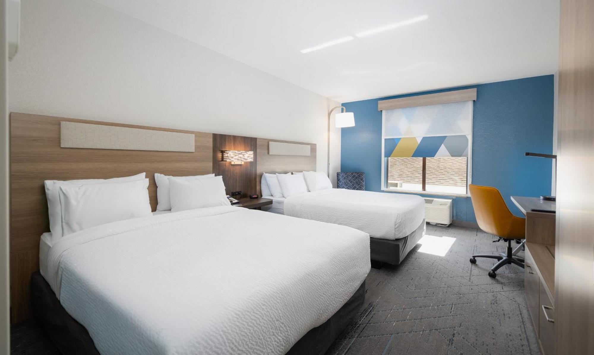 Holiday Inn Express Hotel And Suites Saint Robert By Ihg Exterior foto
