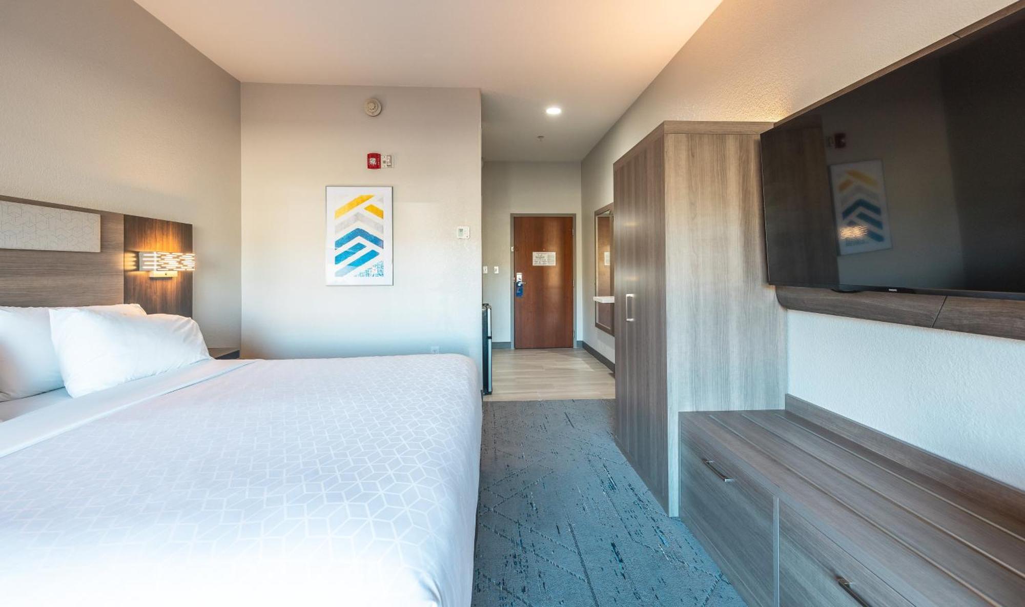 Holiday Inn Express Hotel And Suites Saint Robert By Ihg Exterior foto